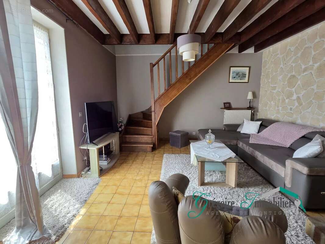 Maison à MONTIGNY-SUR-LOING