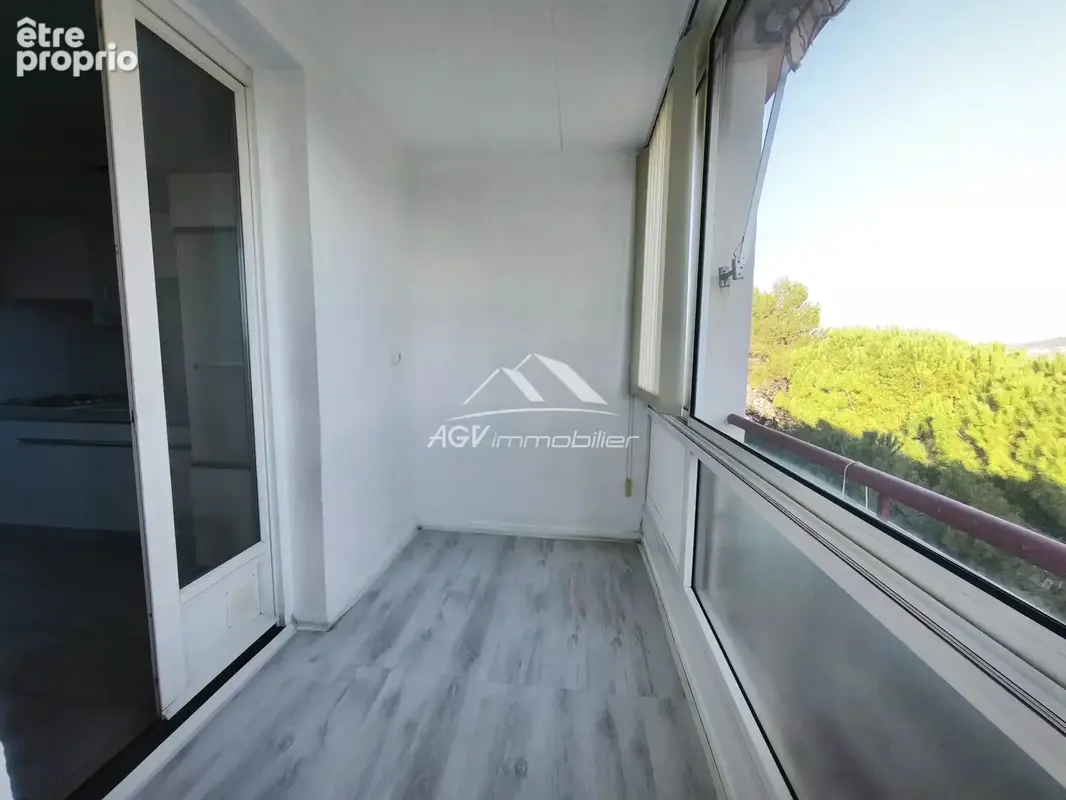 Alès Clavières, appartement T4 en résidence, loggia fermée, balcon, garage, cave, parking - photo 8