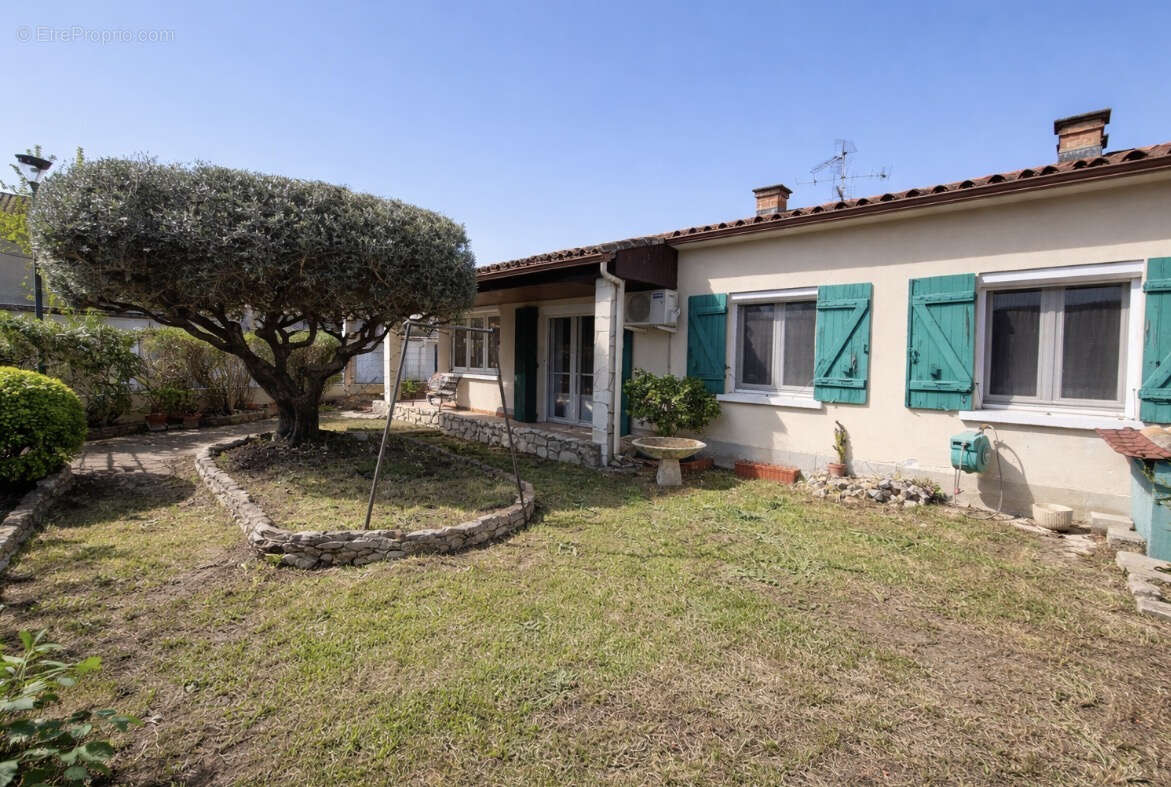 Maison à BEDARRIDES