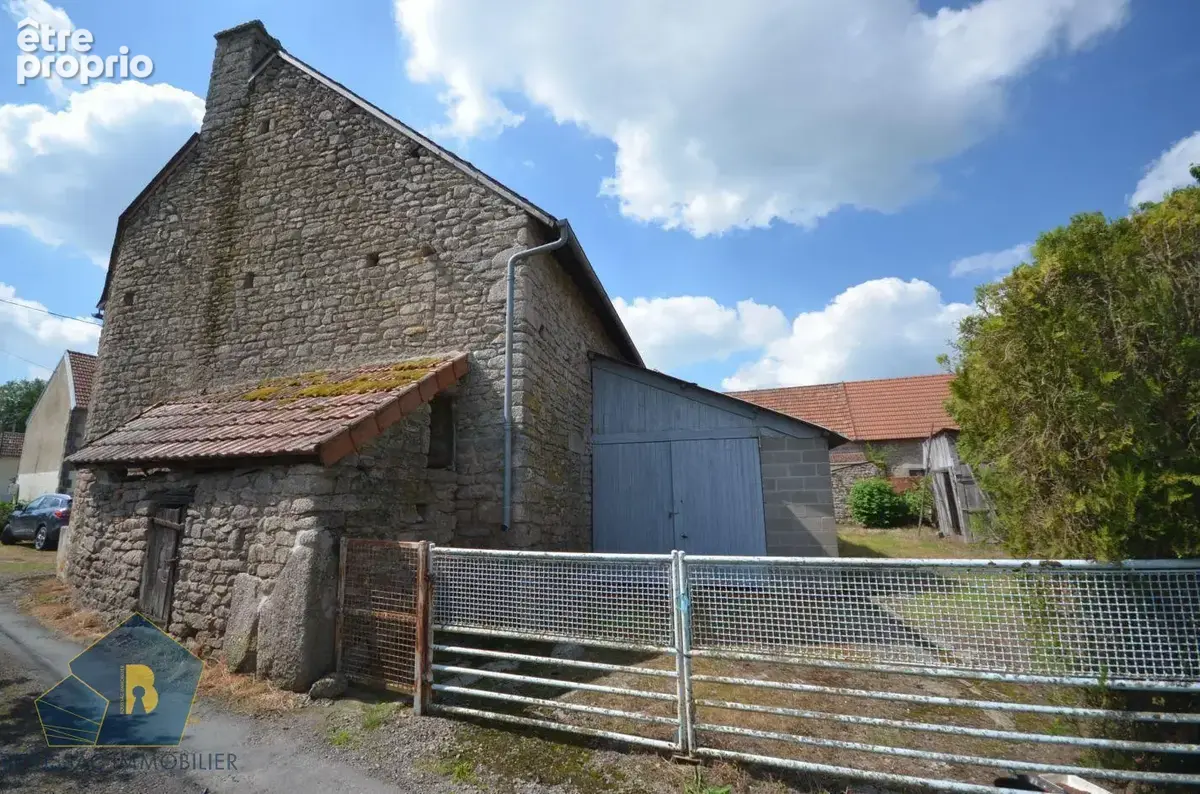 Maison 25 m² à Saint-Silvain-Bas-Le-Roc  - photo 7