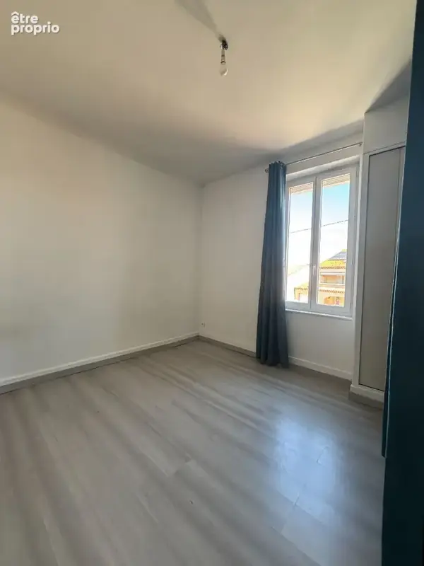 Appartement T3 de 66 m² sur Guilherand - photo 6