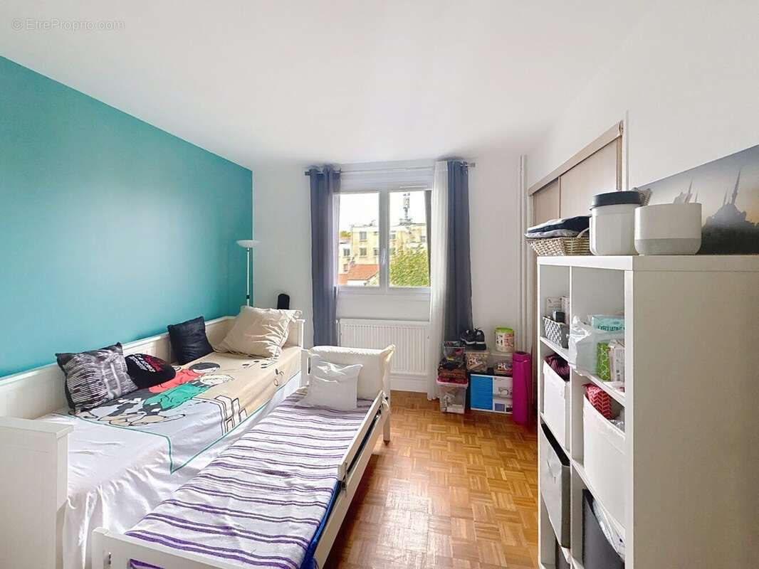 Appartement à L'HAY-LES-ROSES