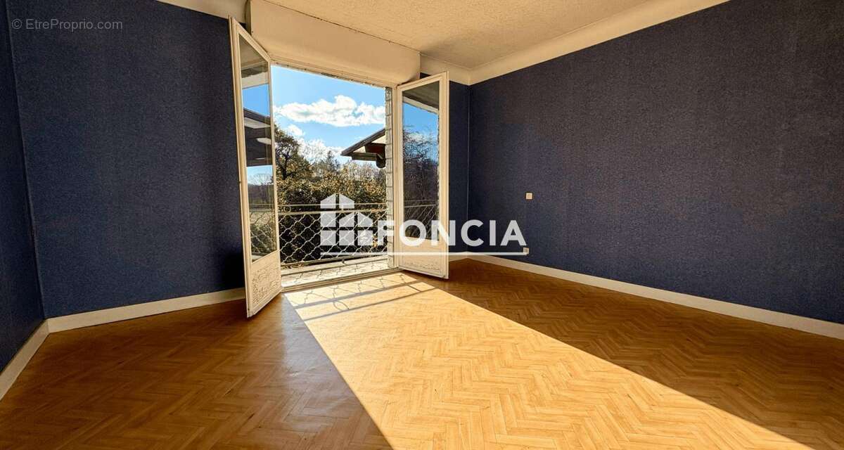 Appartement à OLORON-SAINTE-MARIE