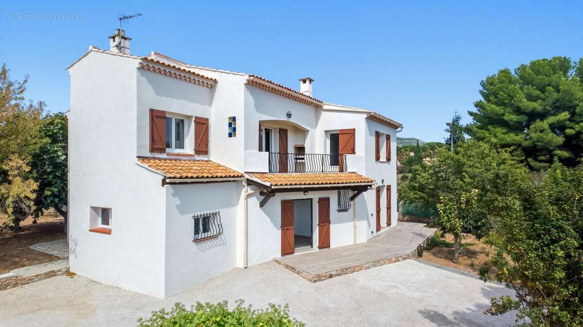 Appartement à SANARY-SUR-MER