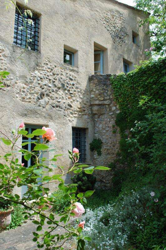 Maison à ALLEMAGNE-EN-PROVENCE