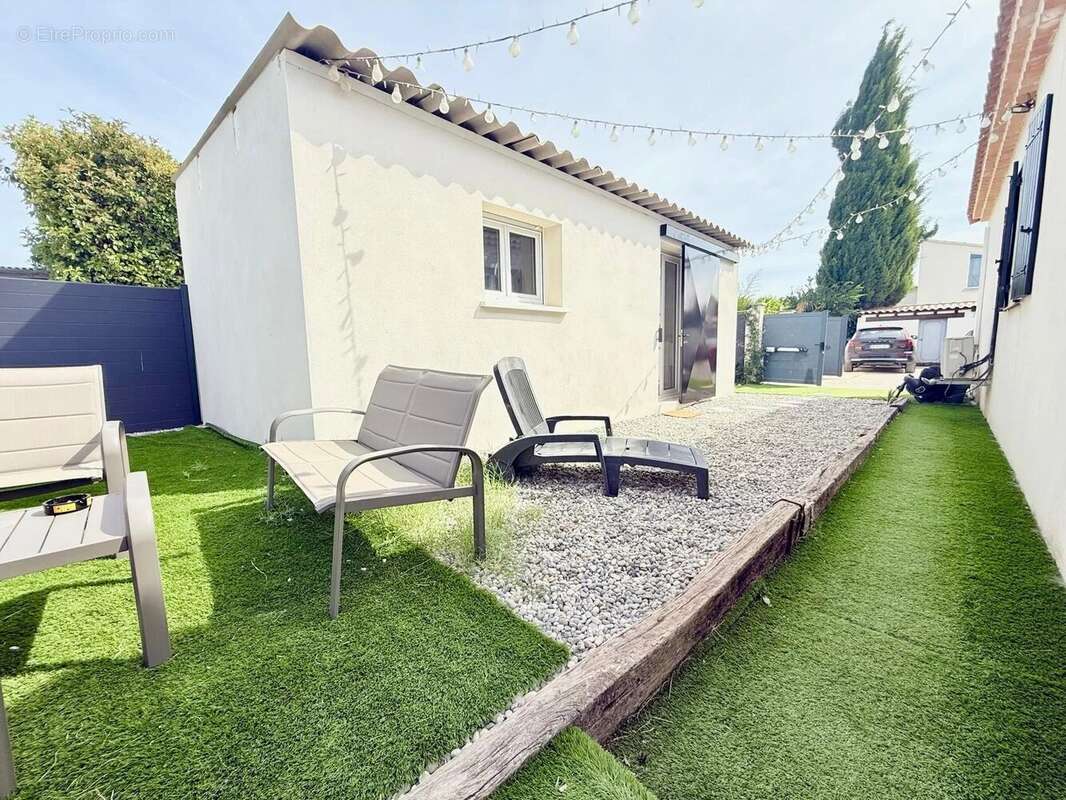 Maison à CLARENSAC