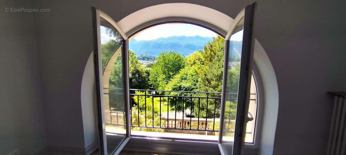 Appartement à AIX-LES-BAINS