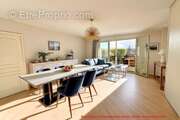 Appartement à L'ARBRESLE