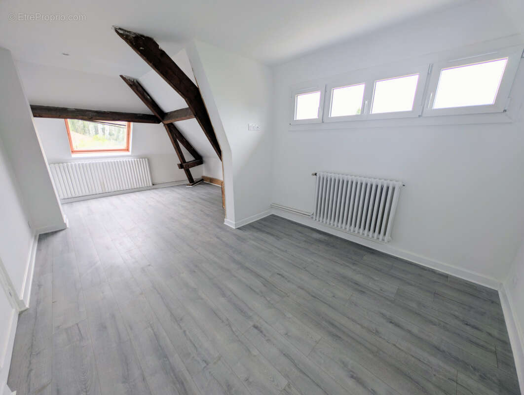 Maison à SAINT-ANDRE-LES-VERGERS