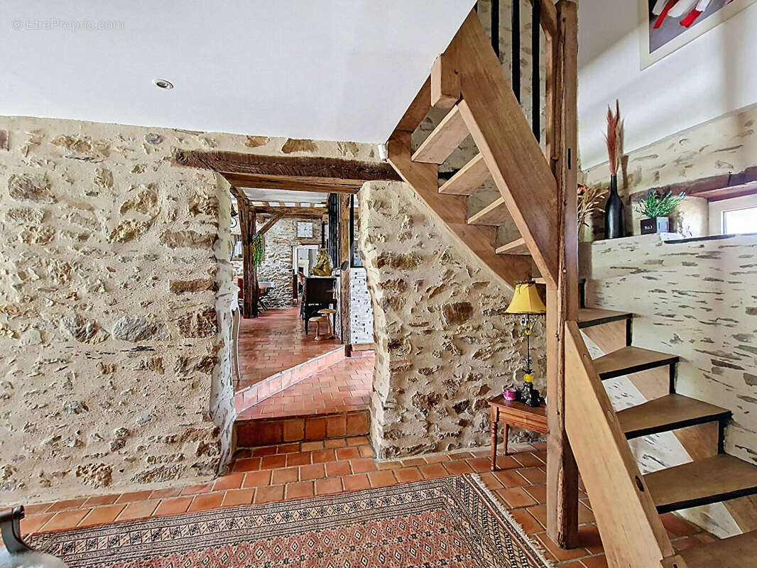 Maison à LA JAILLE-YVON