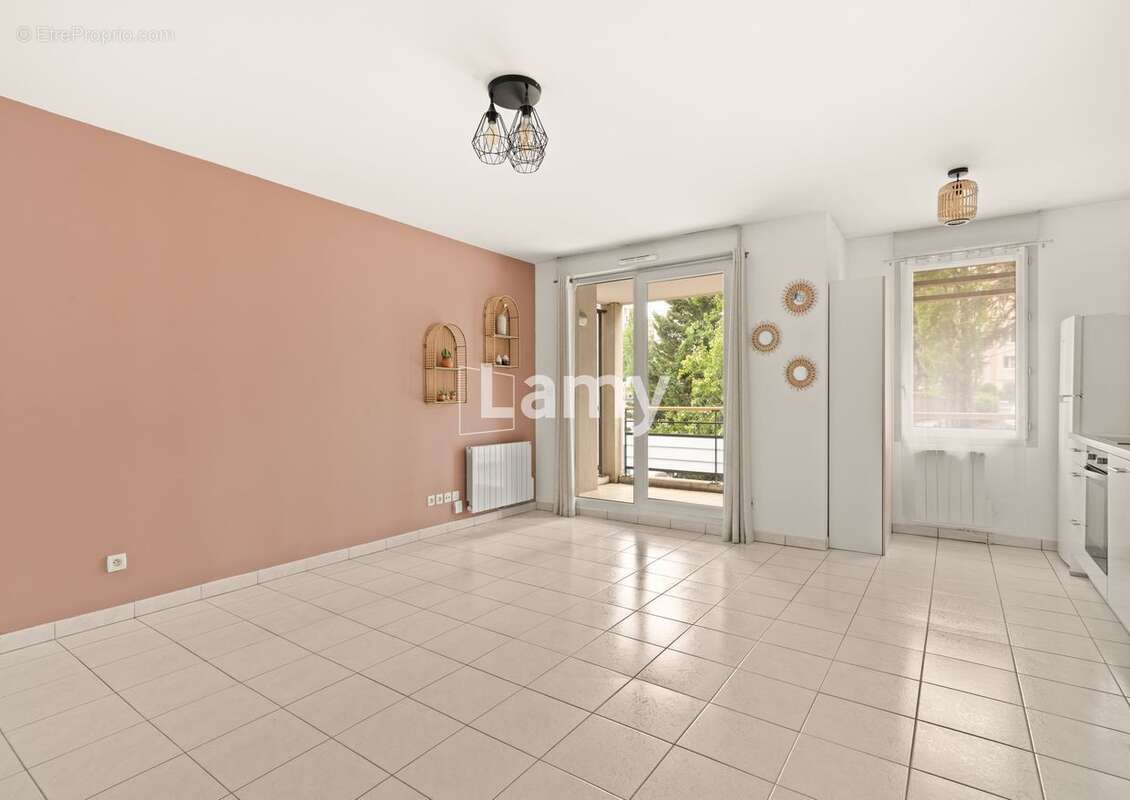 Appartement à LA MULATIERE