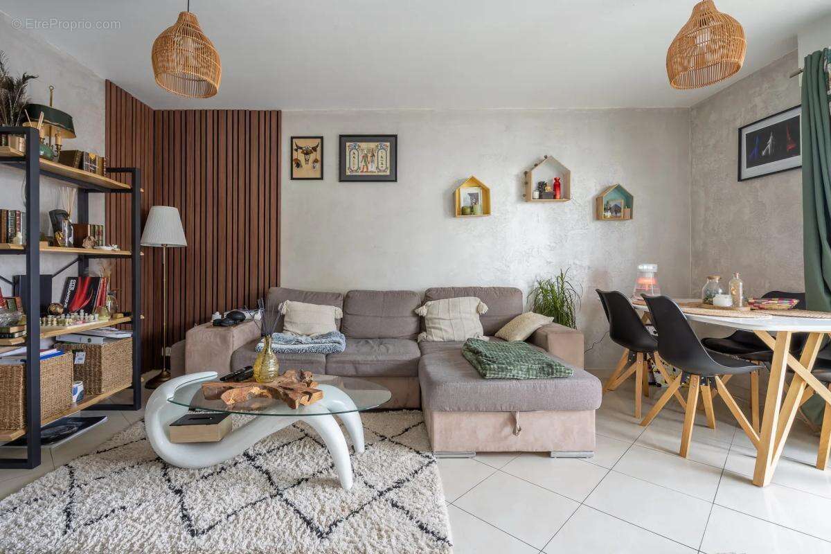 Appartement à LE BOURGET