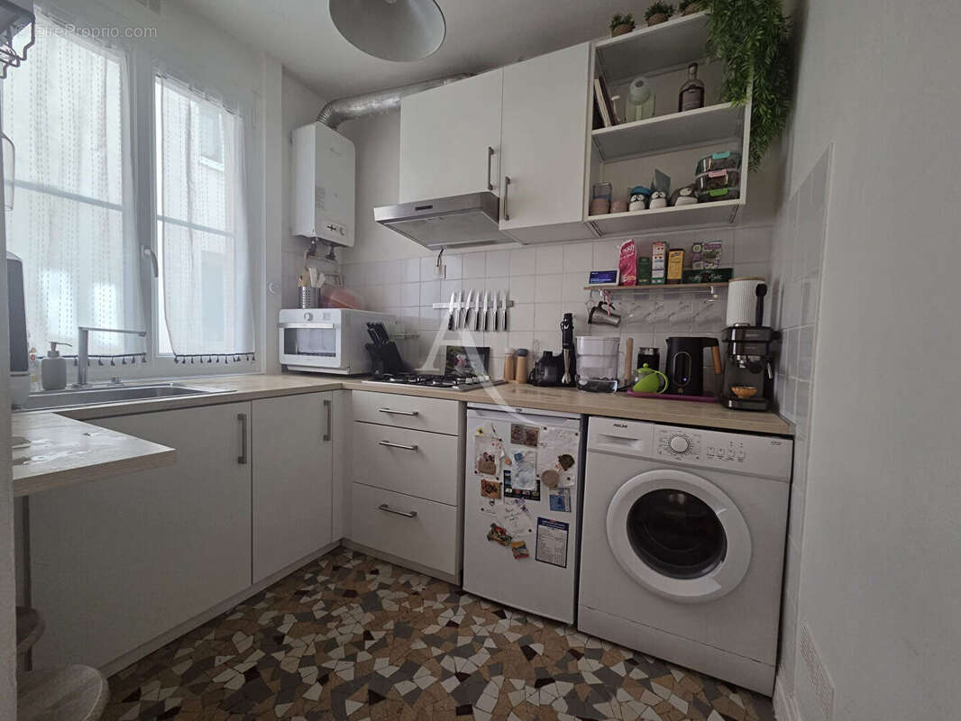 Appartement à PARIS-11E