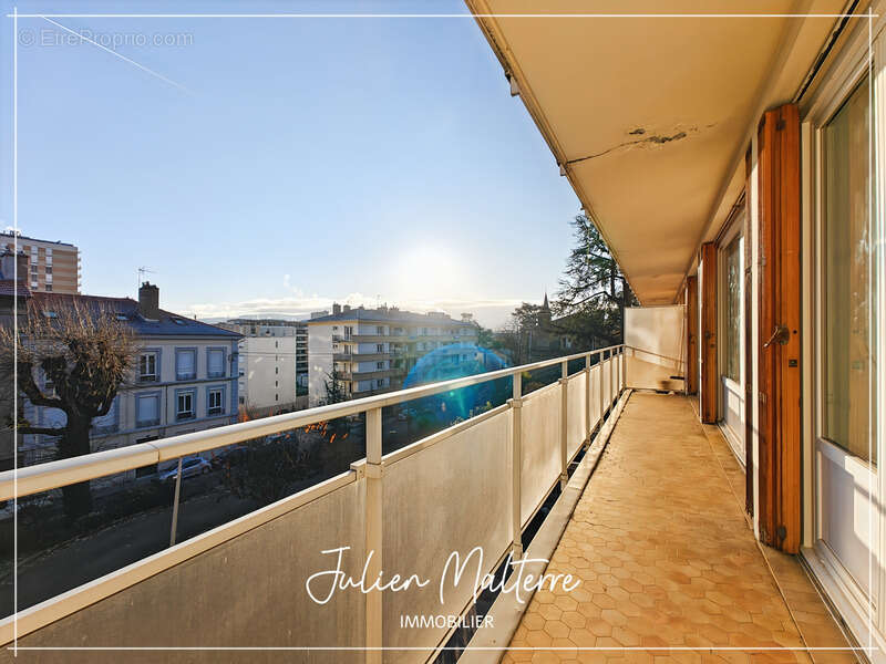 Appartement à SAINT-ETIENNE