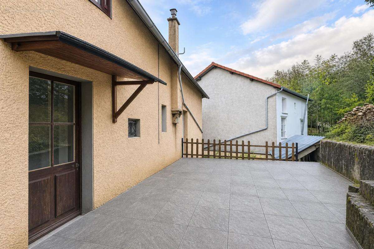 Maison de 4 pièces de 140 m² à Le Pont-de-Beauvoisin - photo 18