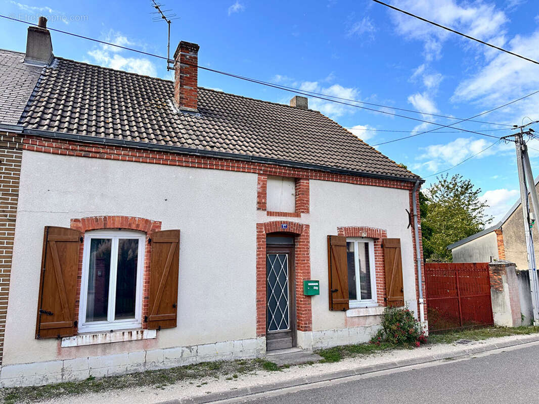 Maison Aubigny Sur Nere 3 pièce(s) - photo 2