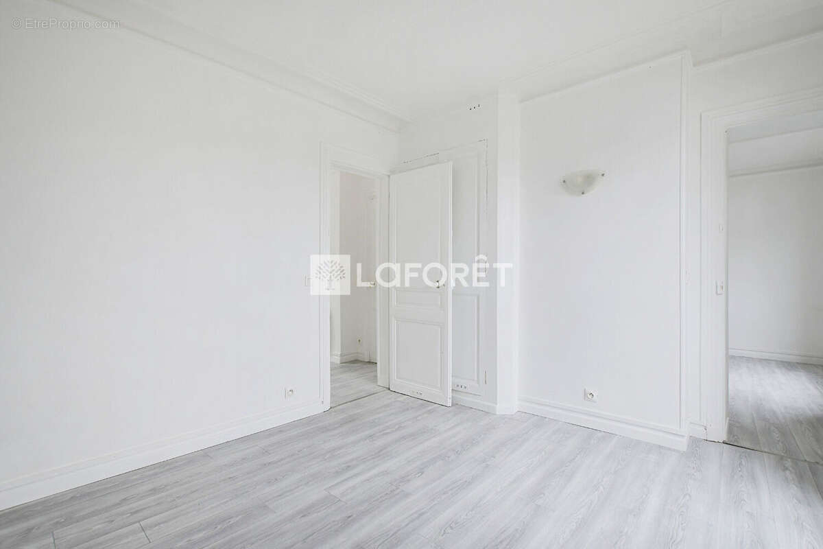 Appartement à PARIS-11E