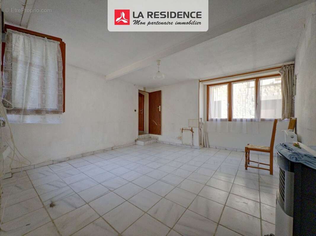 Maison à LES MUREAUX