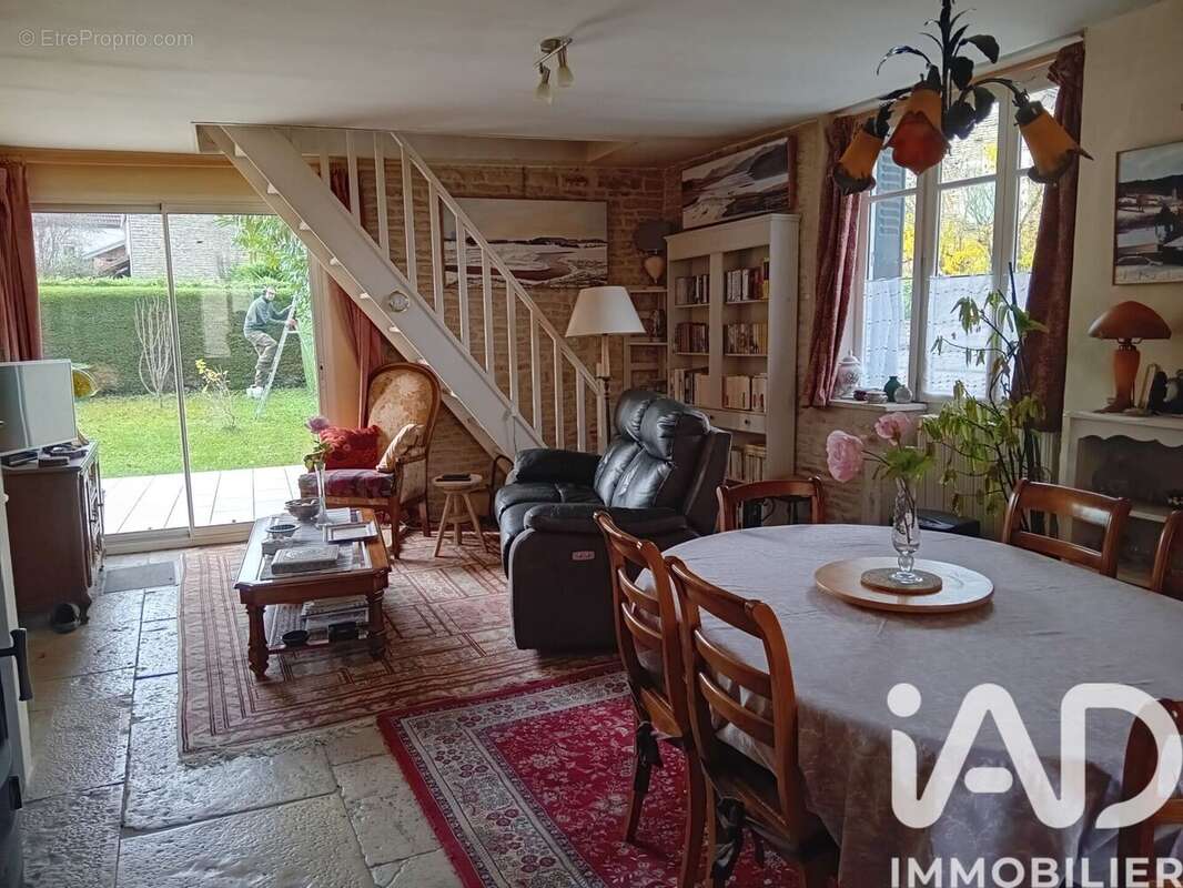 Maison 106 m² à Etivey  - photo 2