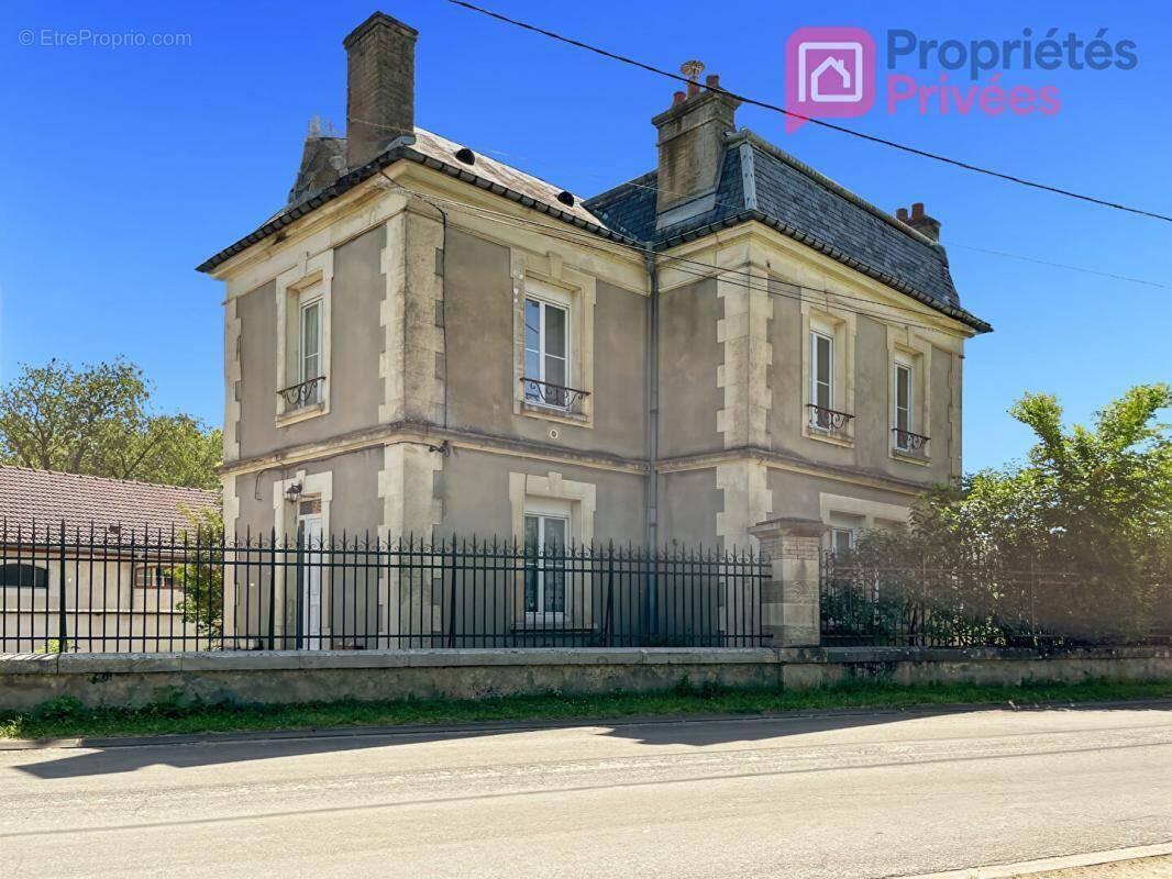 Maison à DOMMARTIN-LES-TOUL