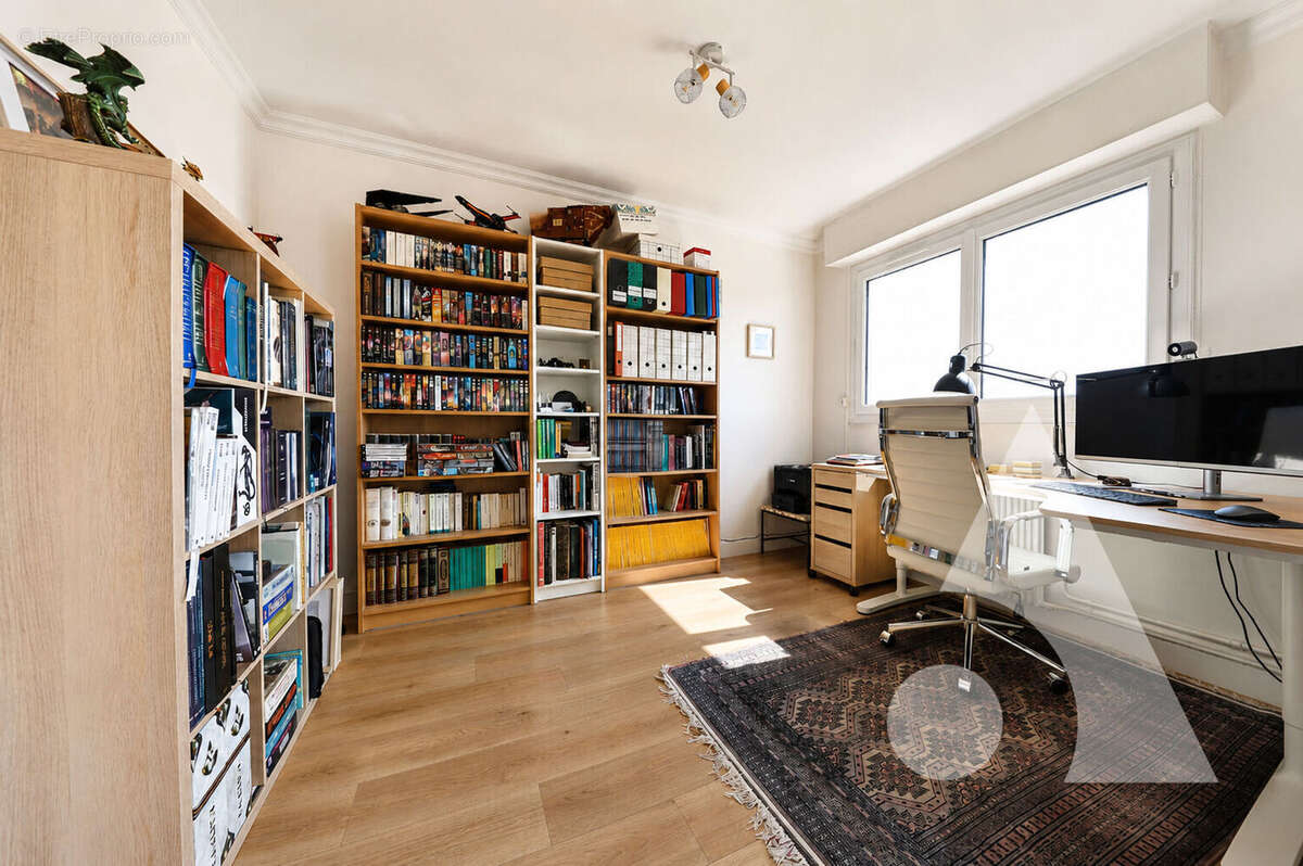 Appartement à CORBEIL-ESSONNES