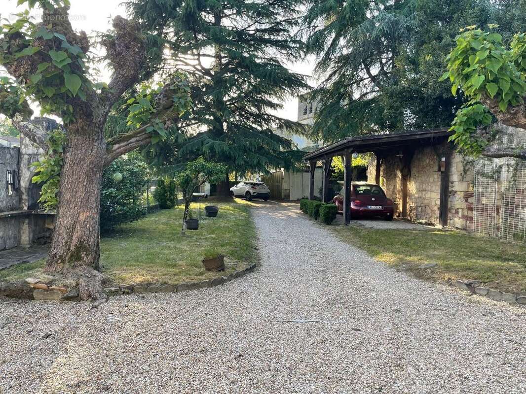 Maison à SAINT-DENIS-DE-PILE