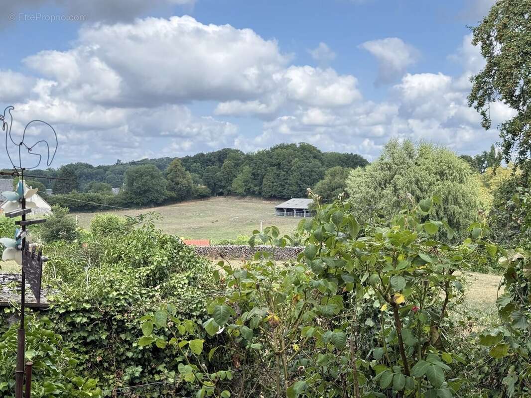 Maison à SAINT-VAURY