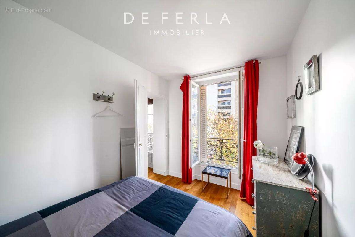 Appartement à PARIS-14E