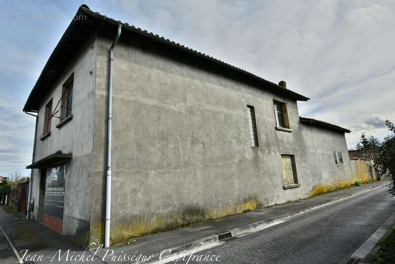 Dpt Haute Garonne (31), à vendre SAINT GAUDENS Maison 7 pièces Terrain 750m2 - photo 2