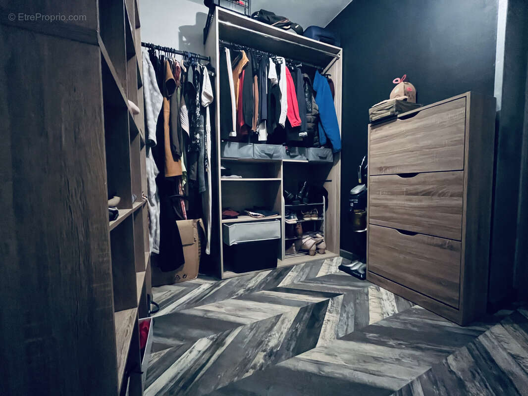 Maison à SAINT-PANTALEON-DE-LARCHE