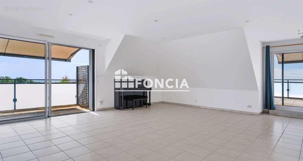 Concarneau - Appartement T4 - Dernier Etage - Ascenseur - Vue Mer - Terrasses - 3 places de parking privatives - photo 3