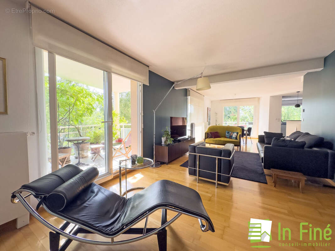 Appartement 5 pièces 118 m² à vendre à Strasbourg (67000) - photo 2
