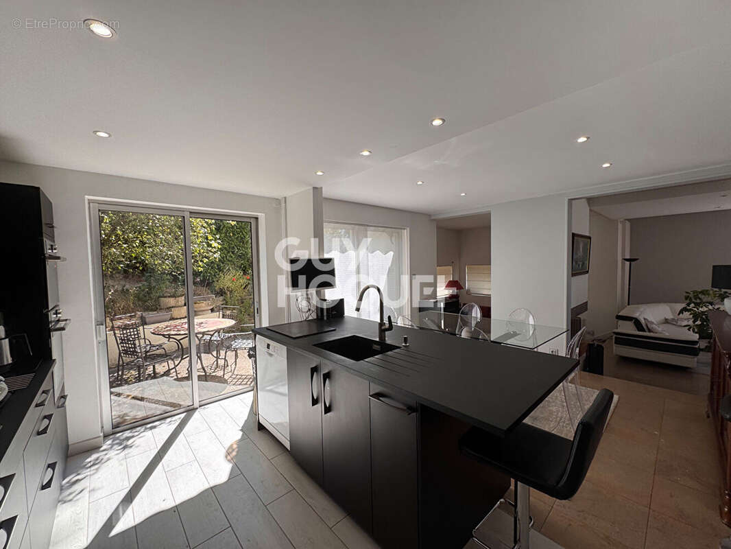 Maison à LE CREUSOT