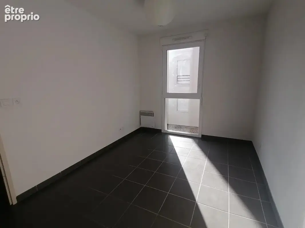 Appartement type 2 - quartier notre dame - photo 5