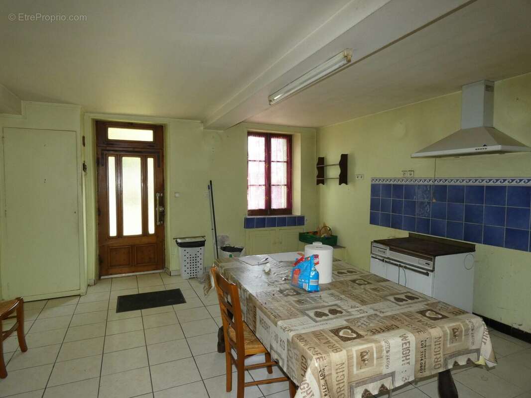 Maison à PEYRAT-LA-NONIERE