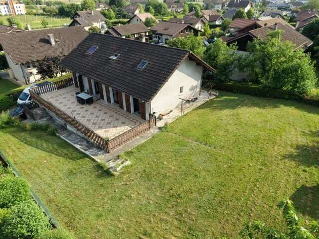 Maison à METZ-TESSY