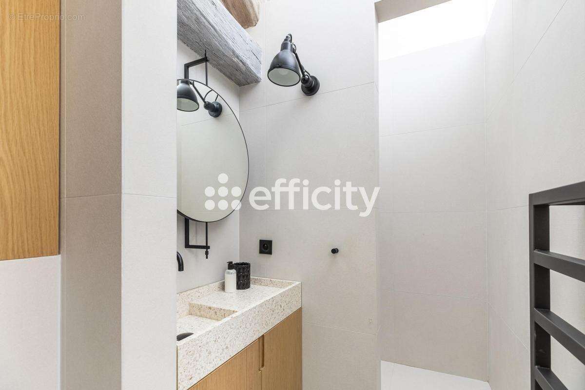 Appartement à PARIS-6E