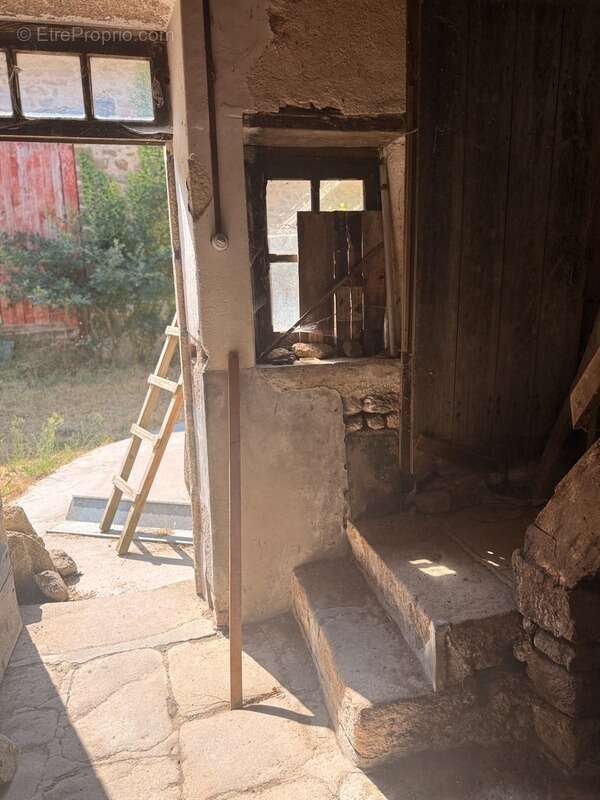 Ensemble de 2 maisons à restaurer + grange 26 500 € - photo 23