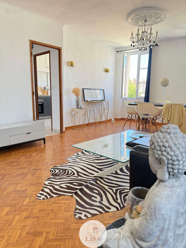 Appartement à MARSEILLE-6E