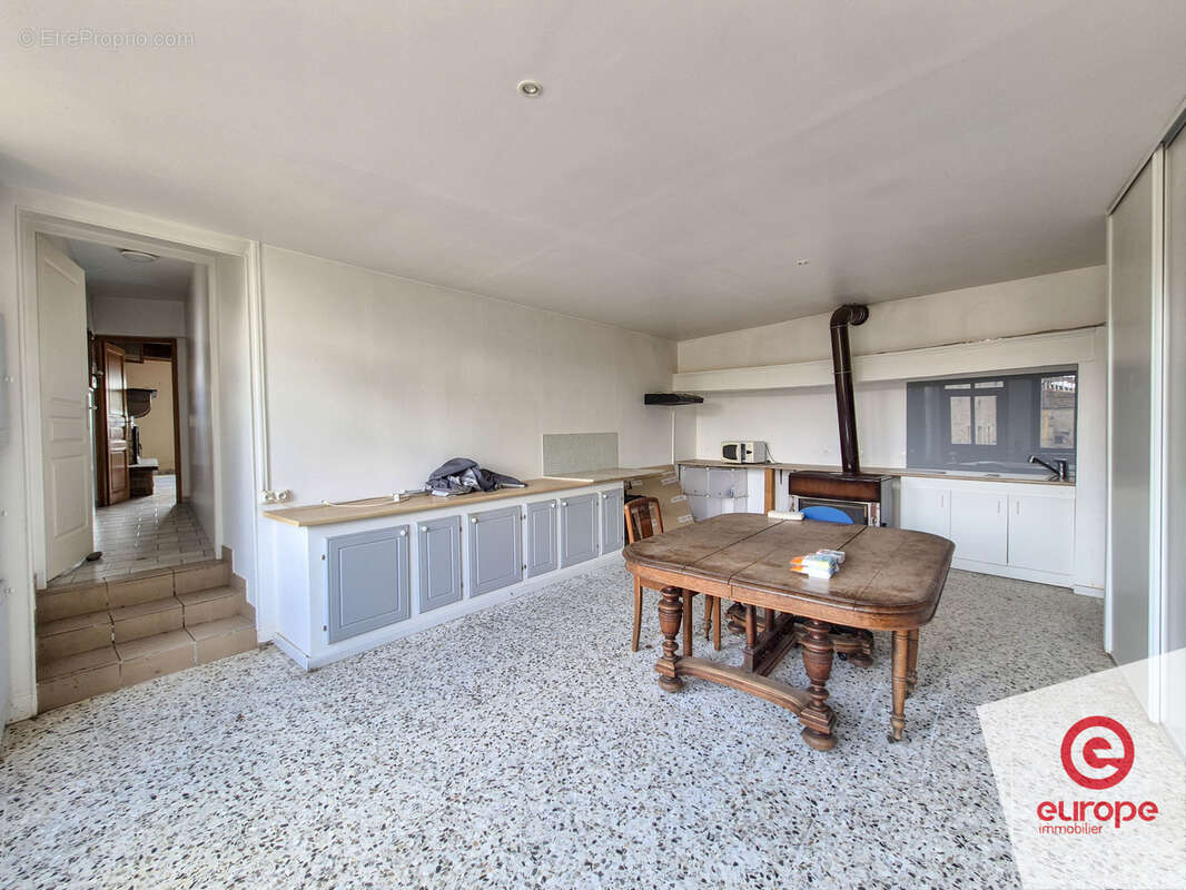 Ferme 10 pièces de 258m2 avec jardin et dépendances à Guillon-Terre-Plaine - photo 22