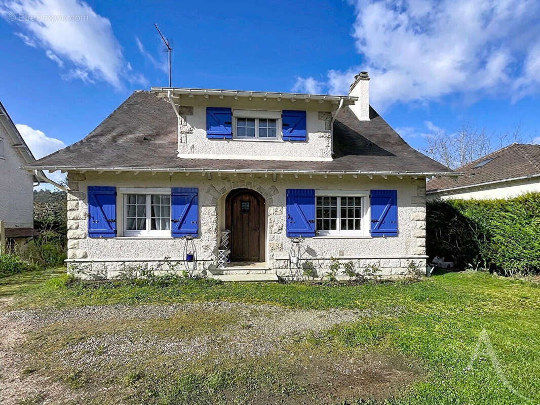 Maison à LIMETZ-VILLEZ