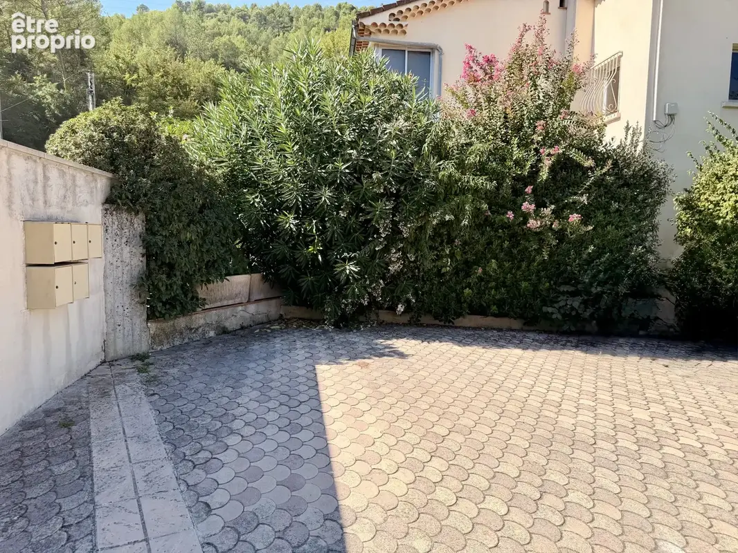 Pointe de Contes - Beau 3 pièces de 80m2 - Terrasse et jardin - Garage et parking - photo 22