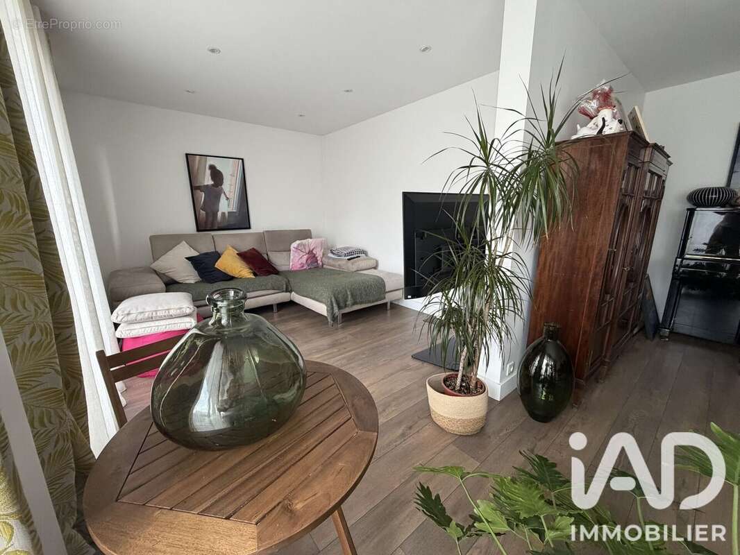 Photo 4 - Appartement à VILLEMOMBLE