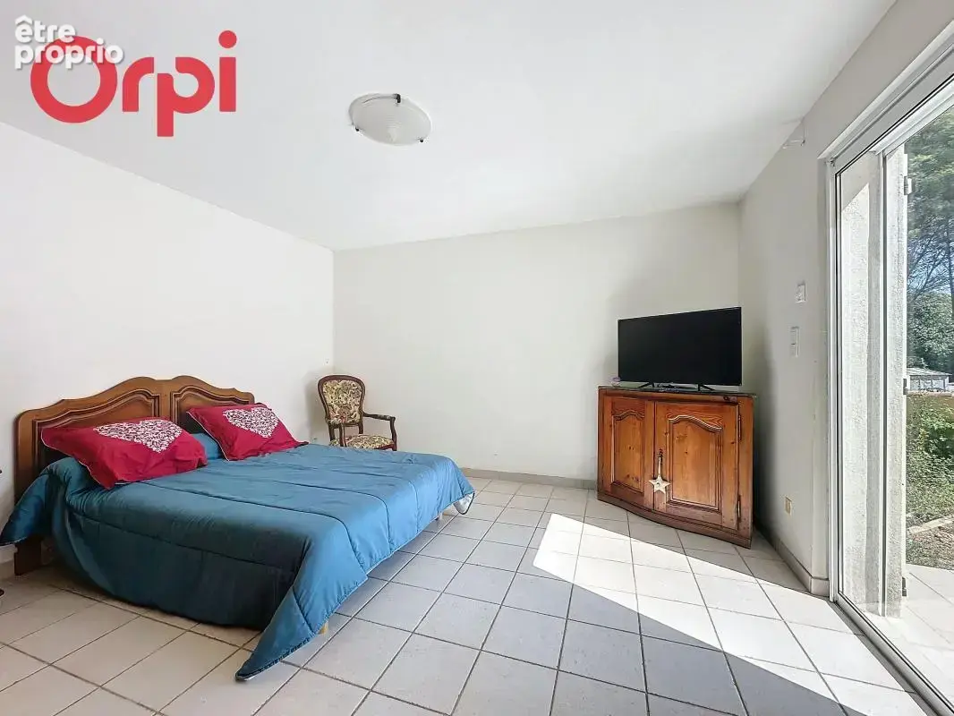 Maison À Vendre type 5 La Seyne sur Mer/Janas - terrain 1106 m2 - T2 indépendant - photo 15