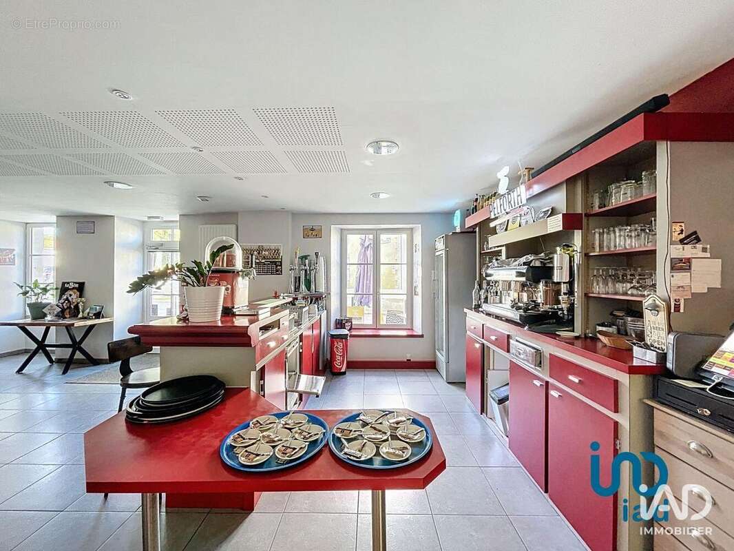 Photo 5 - Commerce à SAINT-MAIXENT-DE-BEUGNE