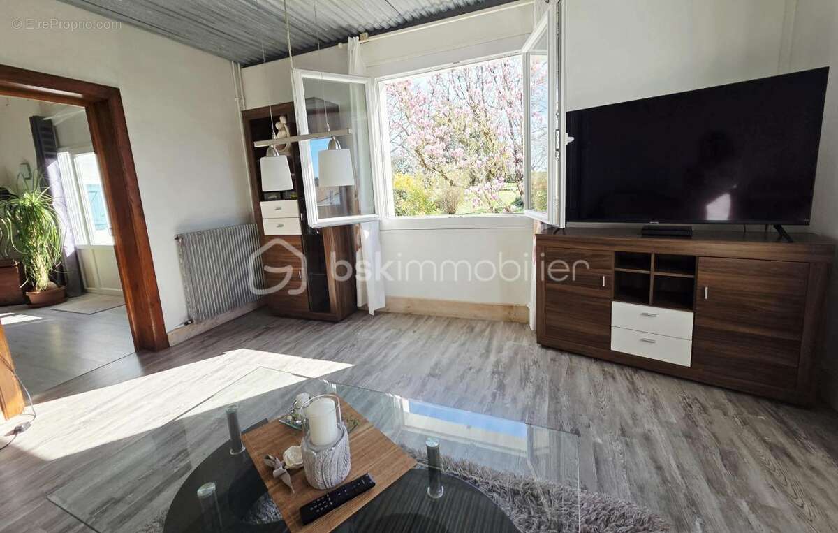 Maison landaise + dépendances - photo 4