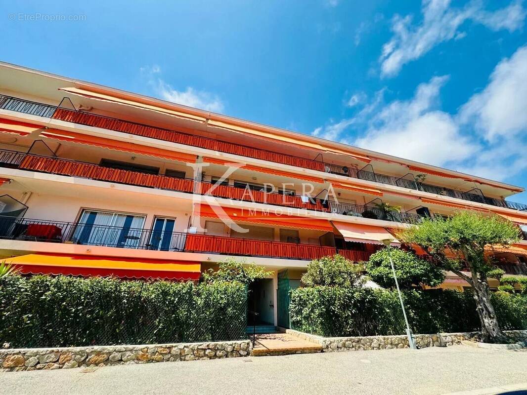 Appartement à ROQUEBRUNE-CAP-MARTIN