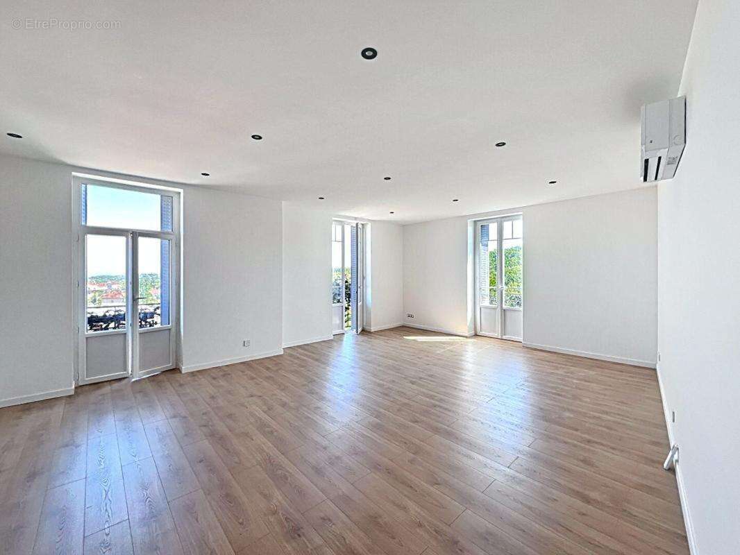Appartement de 105 m²  avec parking et  DPE A - photo 3