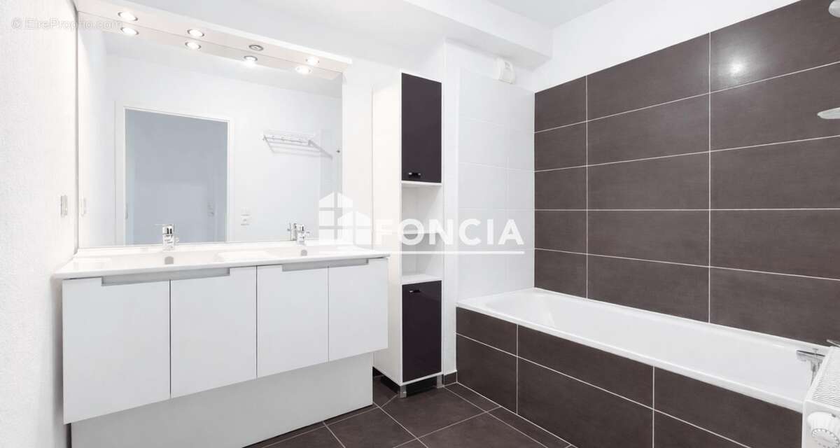 Appartement à JUVIGNAC