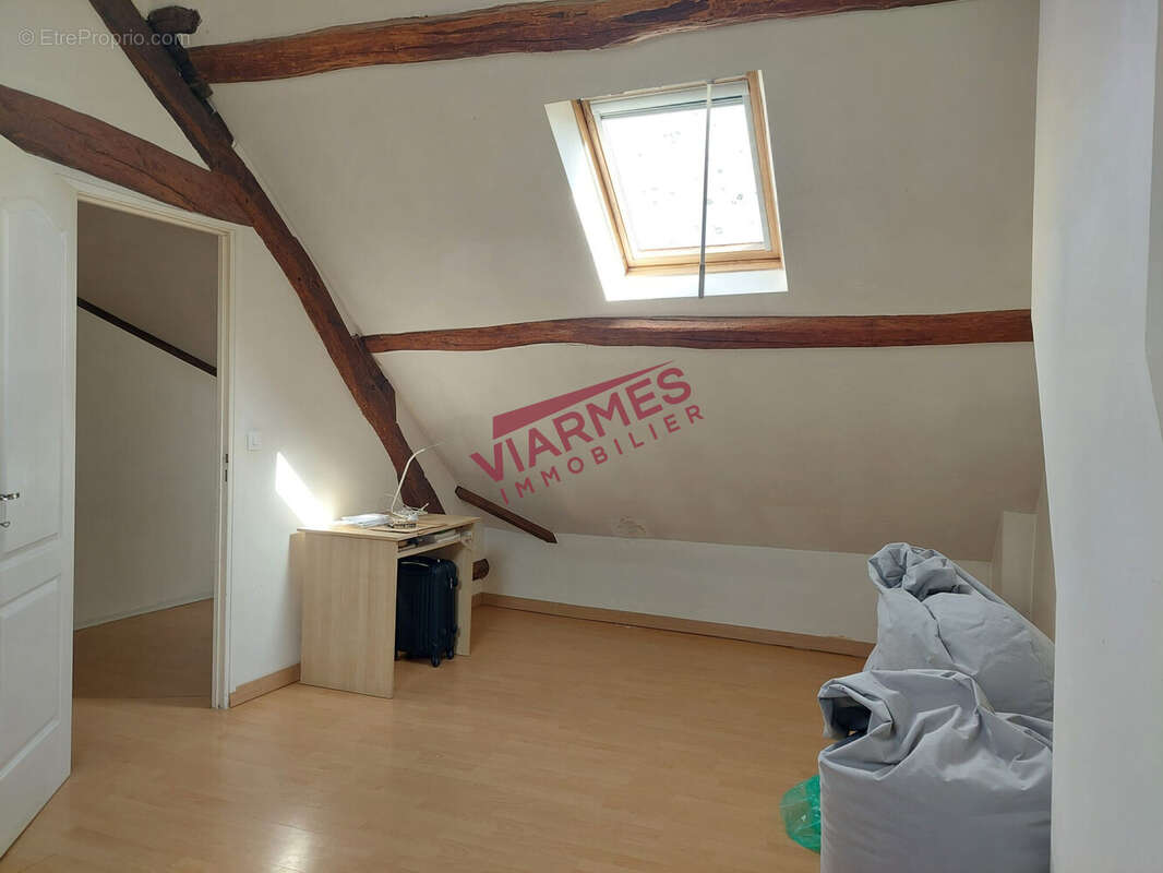 Appartement à VIARMES